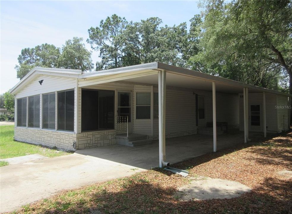 For Sale: $120,000 (3 beds, 2 baths, 1083 Square Feet)