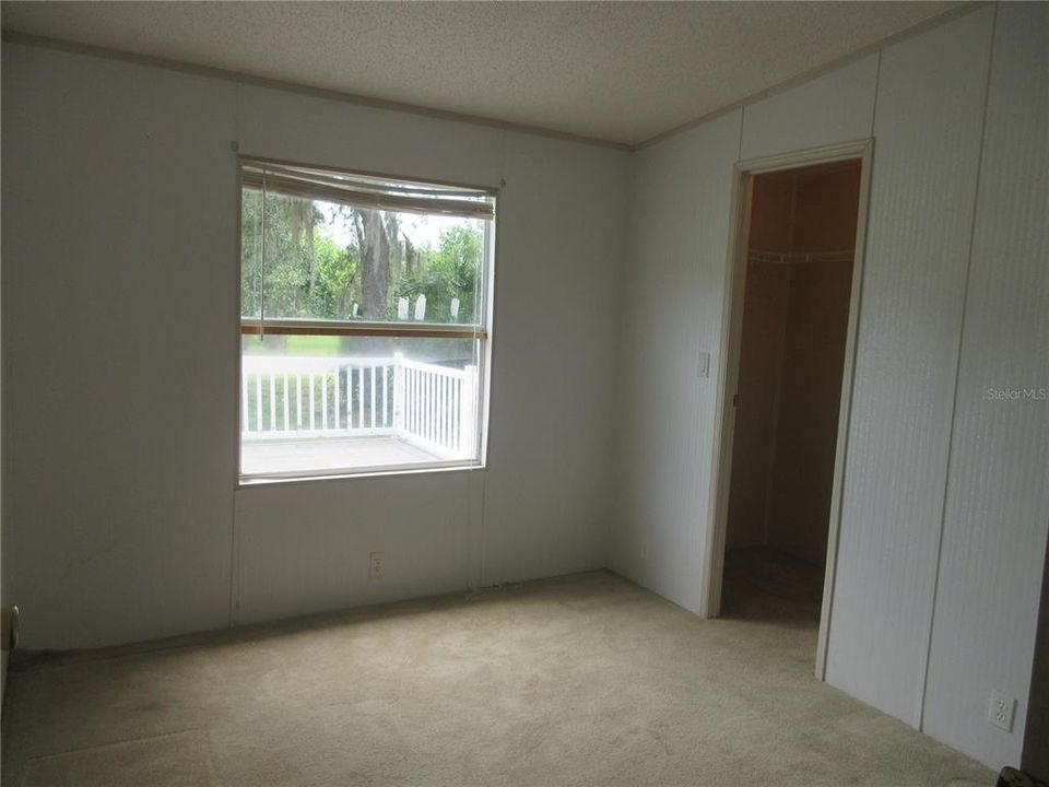 For Sale: $120,000 (3 beds, 2 baths, 1083 Square Feet)