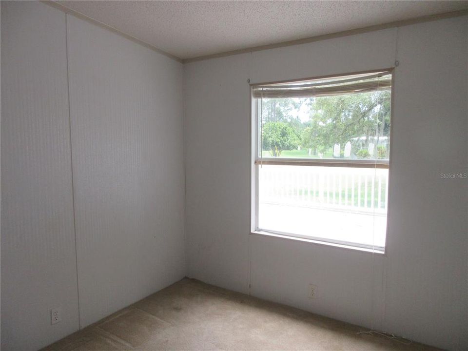 For Sale: $120,000 (3 beds, 2 baths, 1083 Square Feet)