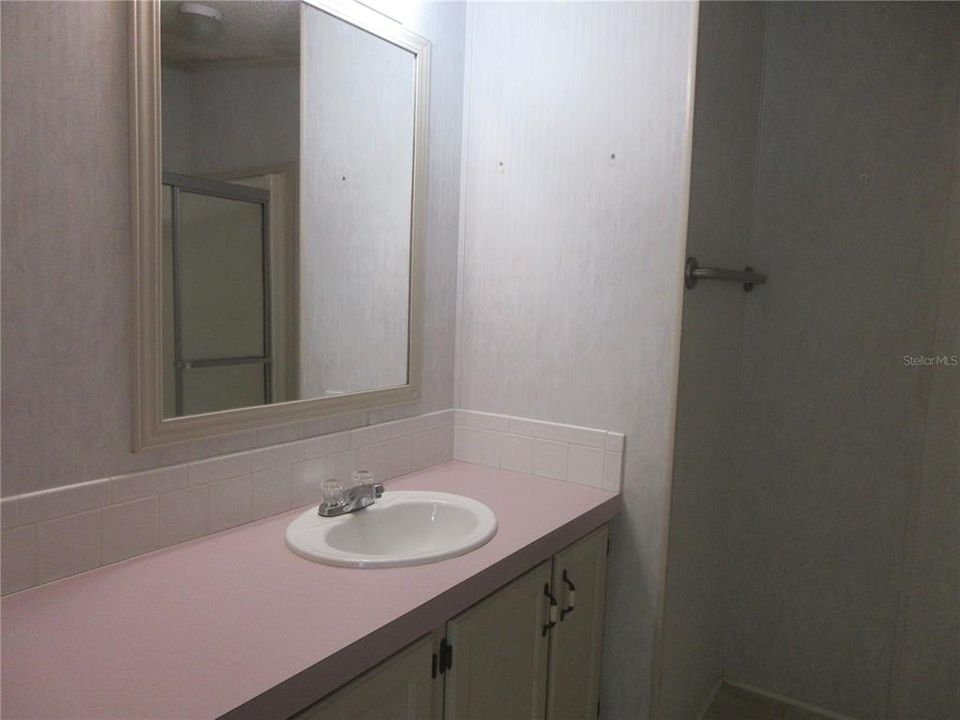 For Sale: $120,000 (3 beds, 2 baths, 1083 Square Feet)