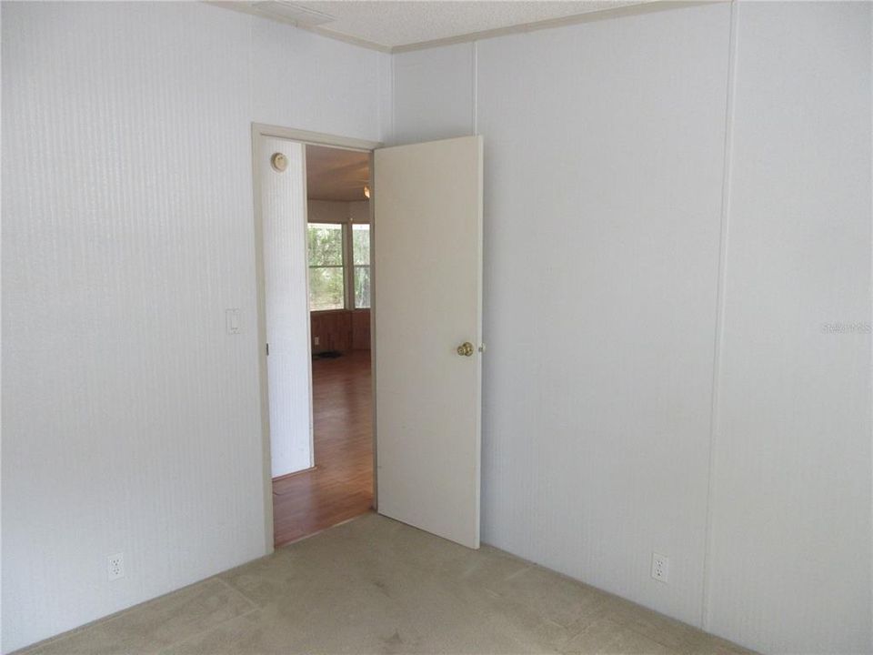 For Sale: $120,000 (3 beds, 2 baths, 1083 Square Feet)