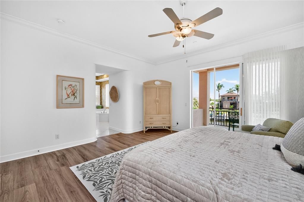 For Sale: $935,000 (4 beds, 4 baths, 2823 Square Feet)