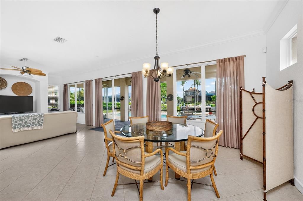 For Sale: $935,000 (4 beds, 4 baths, 2823 Square Feet)