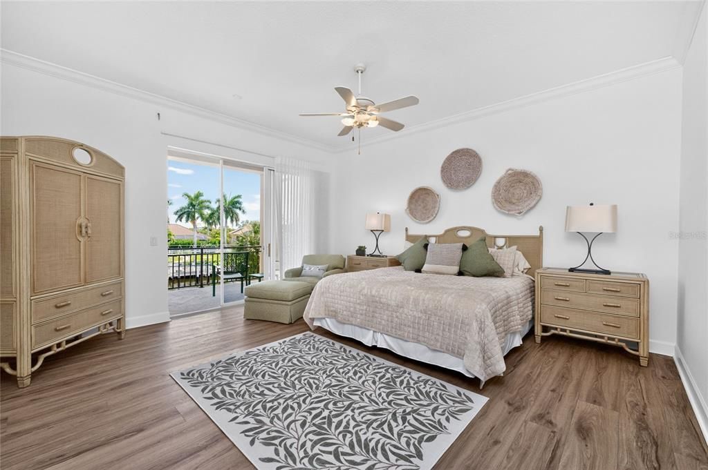 For Sale: $935,000 (4 beds, 4 baths, 2823 Square Feet)