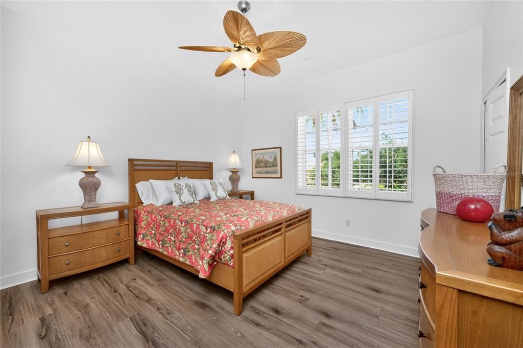 For Sale: $935,000 (4 beds, 4 baths, 2823 Square Feet)