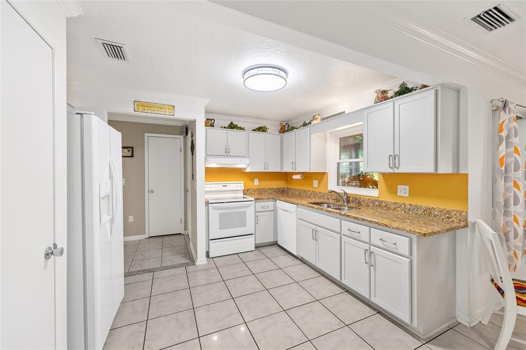 En Venta: $175,500 (2 camas, 2 baños, 1398 Pies cuadrados)