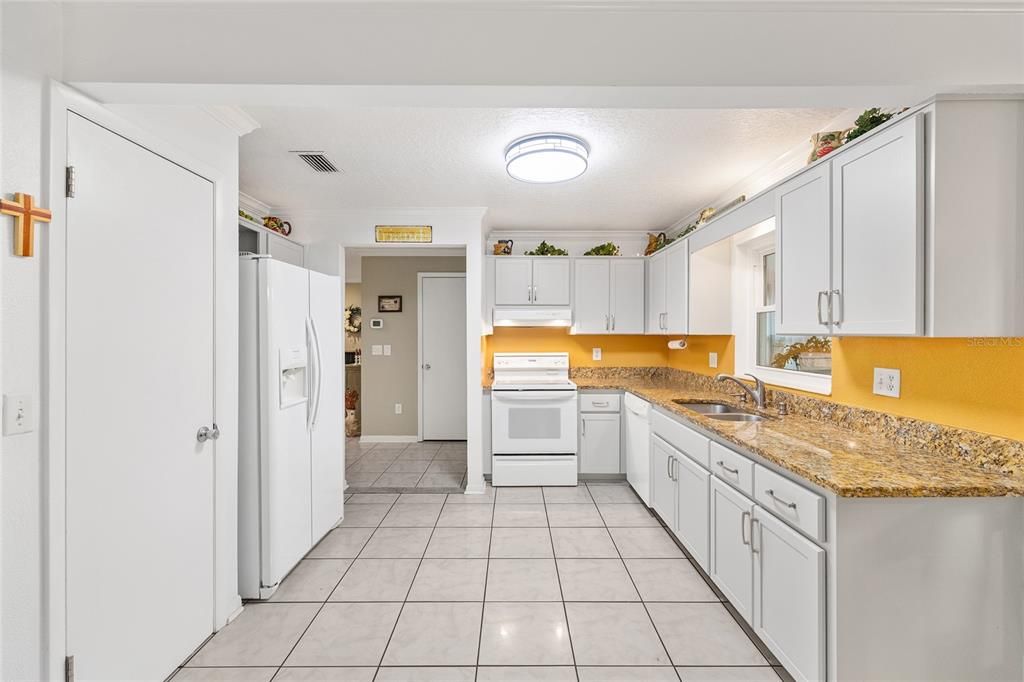 En Venta: $175,500 (2 camas, 2 baños, 1398 Pies cuadrados)