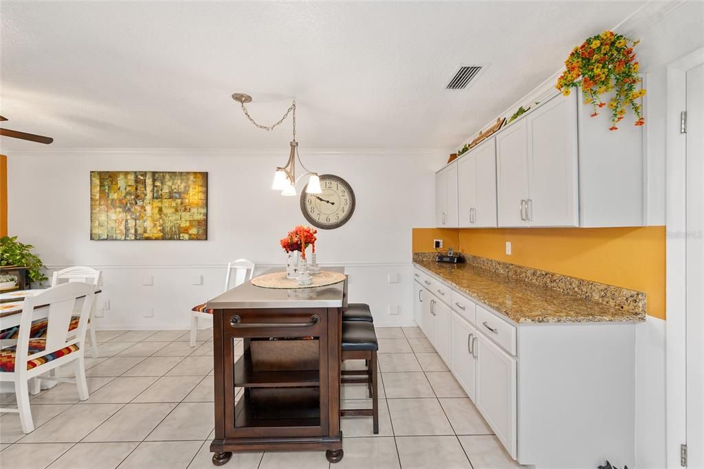En Venta: $175,500 (2 camas, 2 baños, 1398 Pies cuadrados)