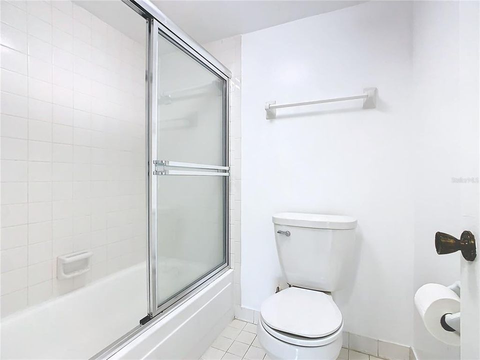 На продажу: $125,000 (1 спален, 1 ванн, 928 Квадратных фут)