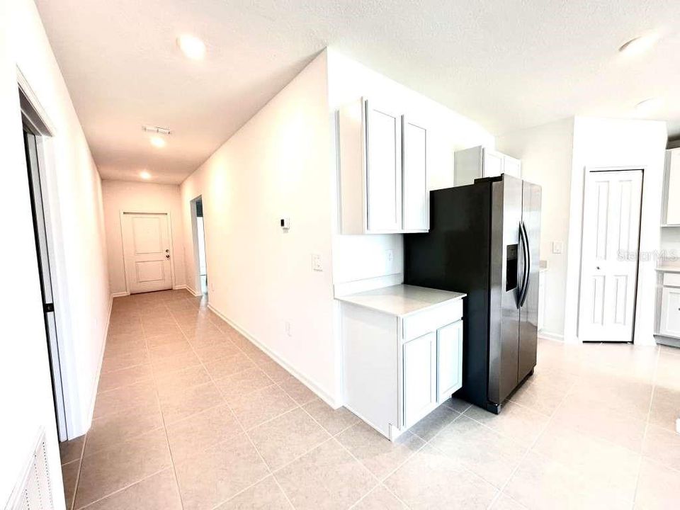 For Rent: $2,100 (4 beds, 2 baths, 1824 Square Feet)