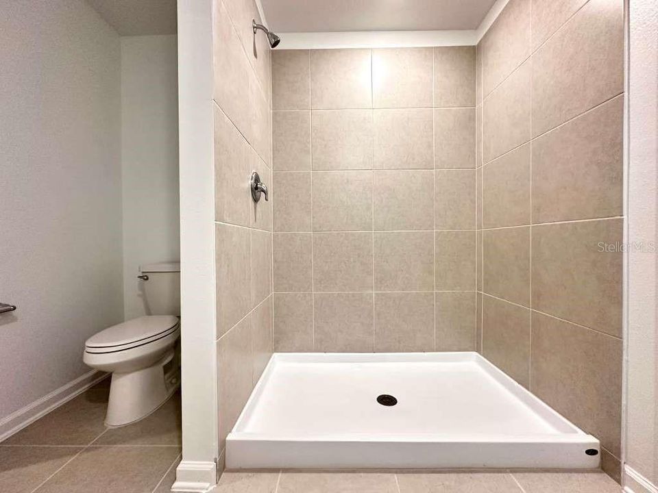 For Rent: $2,100 (4 beds, 2 baths, 1824 Square Feet)