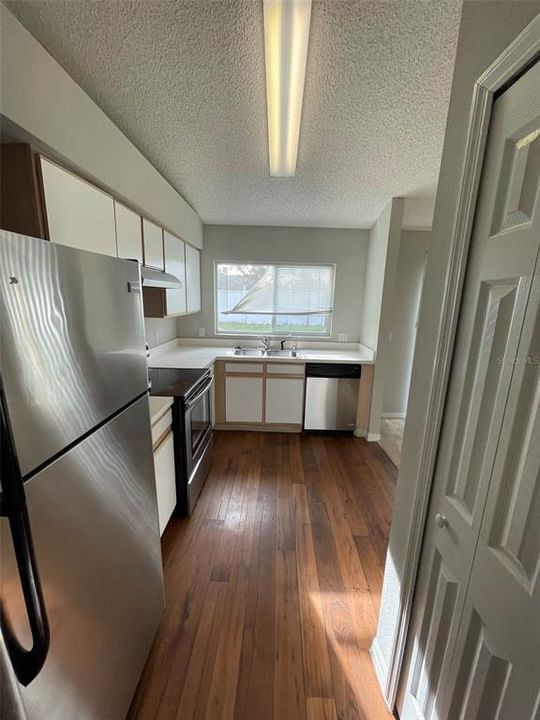В аренду: $1,850 (3 спален, 2 ванн, 1234 Квадратных фут)