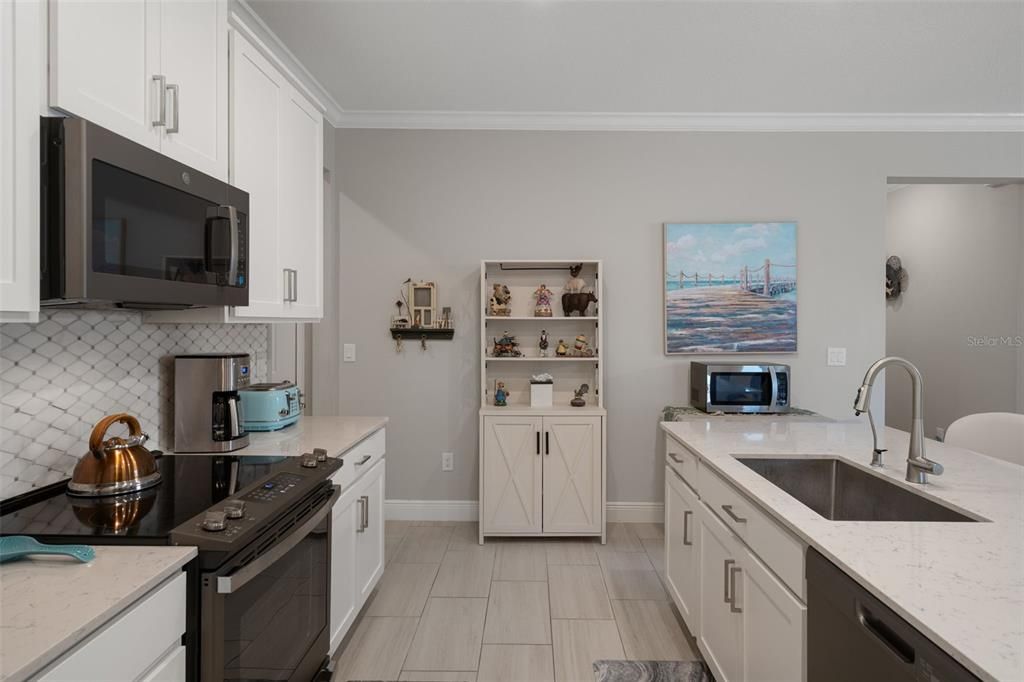 En Venta: $356,900 (3 camas, 2 baños, 1968 Pies cuadrados)