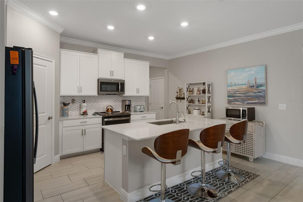En Venta: $356,900 (3 camas, 2 baños, 1968 Pies cuadrados)