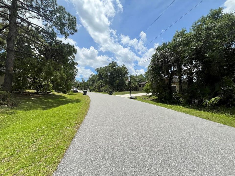 待售: $16,900 (0.24 acres)