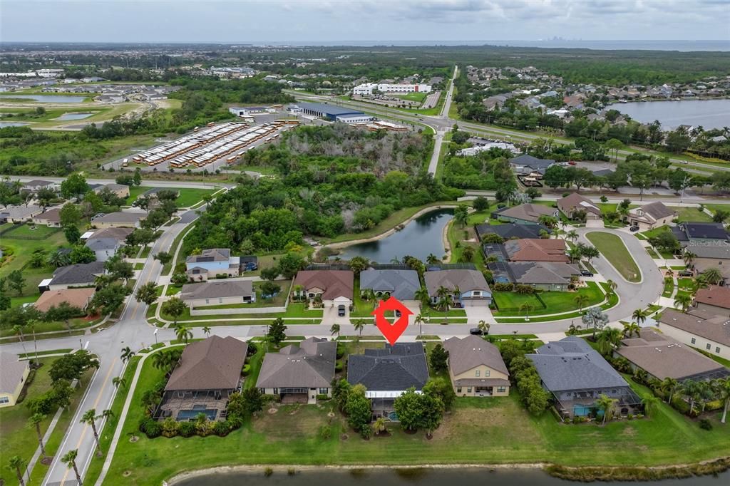 En Venta: $646,523 (5 camas, 3 baños, 2976 Pies cuadrados)