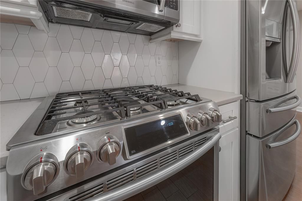 На продажу: $380,000 (3 спален, 2 ванн, 1134 Квадратных фут)