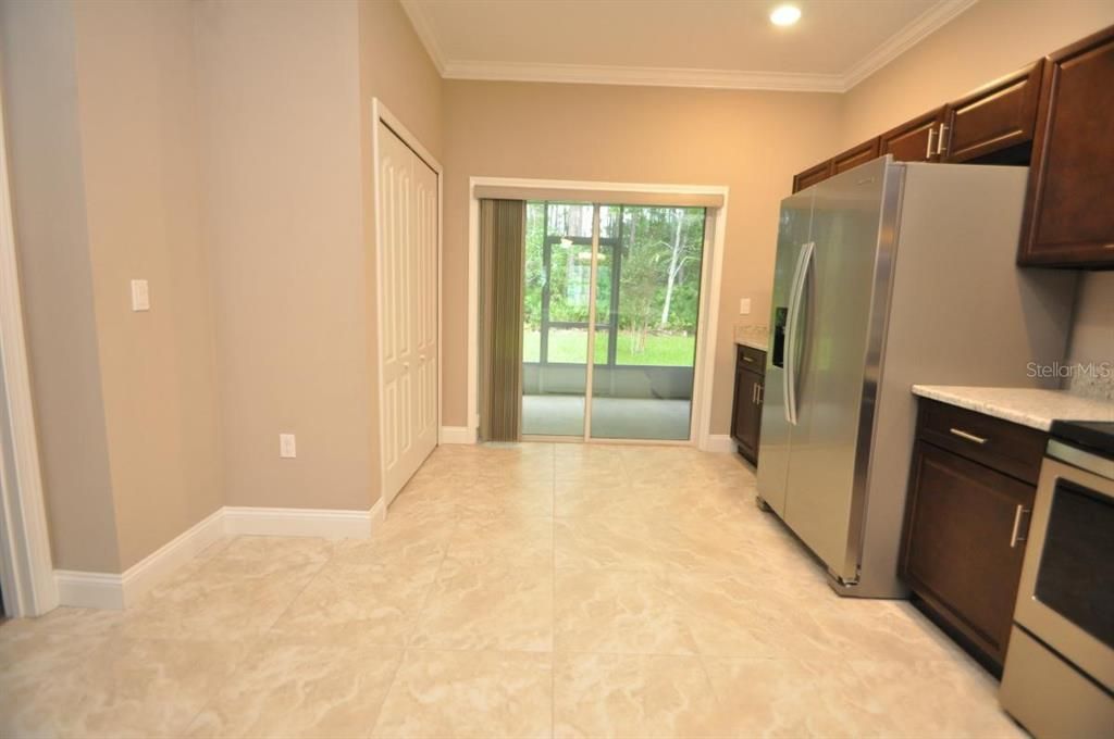 В аренду: $1,650 (3 спален, 2 ванн, 1220 Квадратных фут)