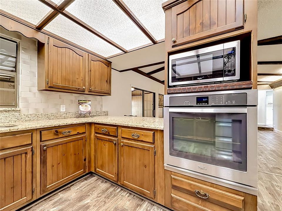 For Sale: $429,000 (3 beds, 2 baths, 2178 Square Feet)