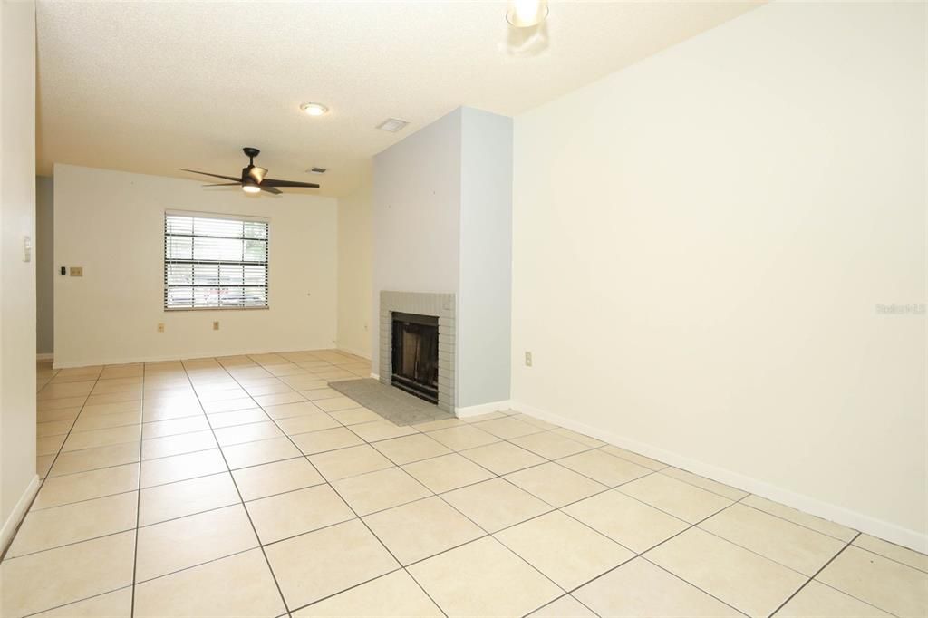 En Venta: $225,000 (2 camas, 2 baños, 1163 Pies cuadrados)