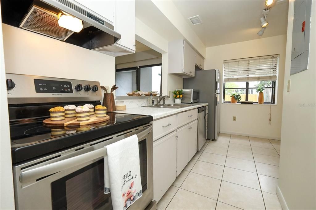 En Venta: $225,000 (2 camas, 2 baños, 1163 Pies cuadrados)