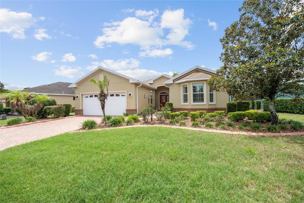 For Sale: $339,900 (3 beds, 2 baths, 2010 Square Feet)