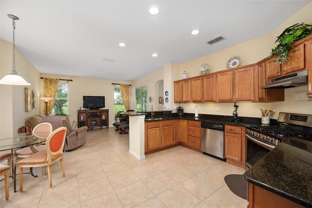 For Sale: $339,900 (3 beds, 2 baths, 2010 Square Feet)