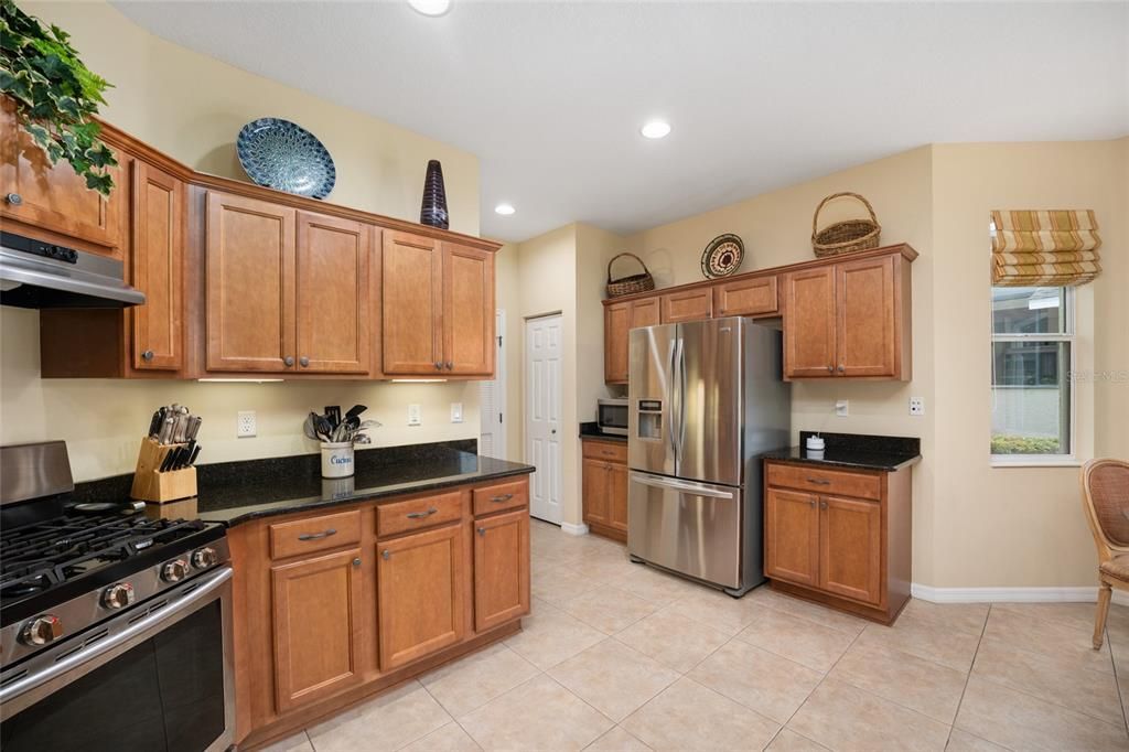 For Sale: $339,900 (3 beds, 2 baths, 2010 Square Feet)