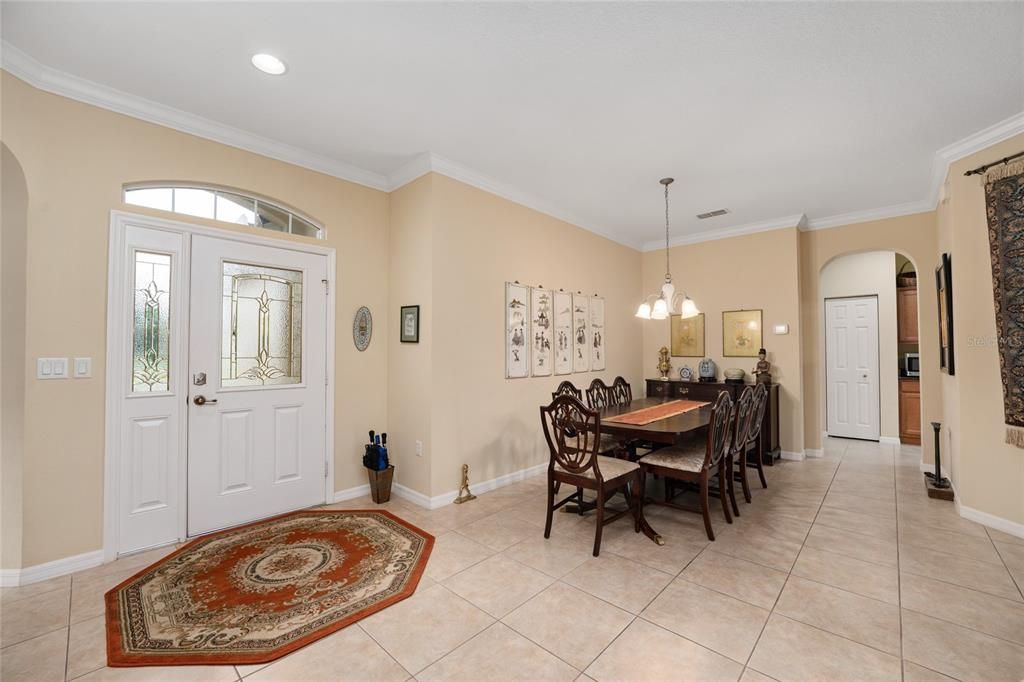 For Sale: $339,900 (3 beds, 2 baths, 2010 Square Feet)