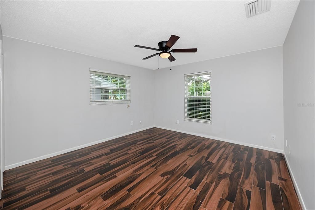 For Rent: $3,500 (3 beds, 2 baths, 1638 Square Feet)