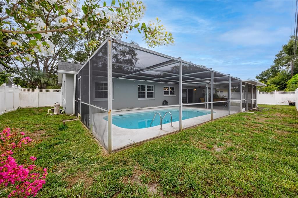 For Rent: $3,500 (3 beds, 2 baths, 1638 Square Feet)