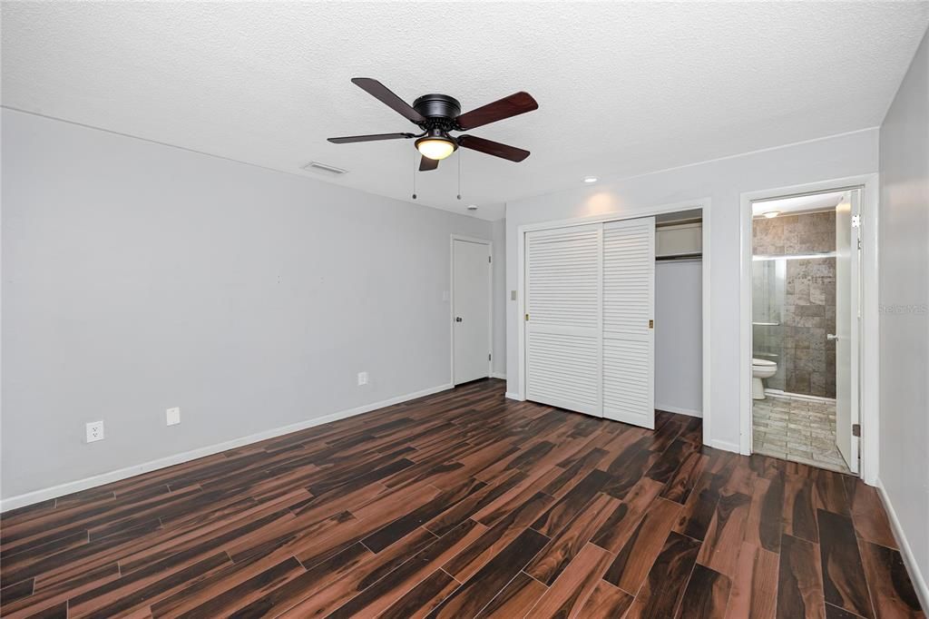 For Rent: $3,500 (3 beds, 2 baths, 1638 Square Feet)