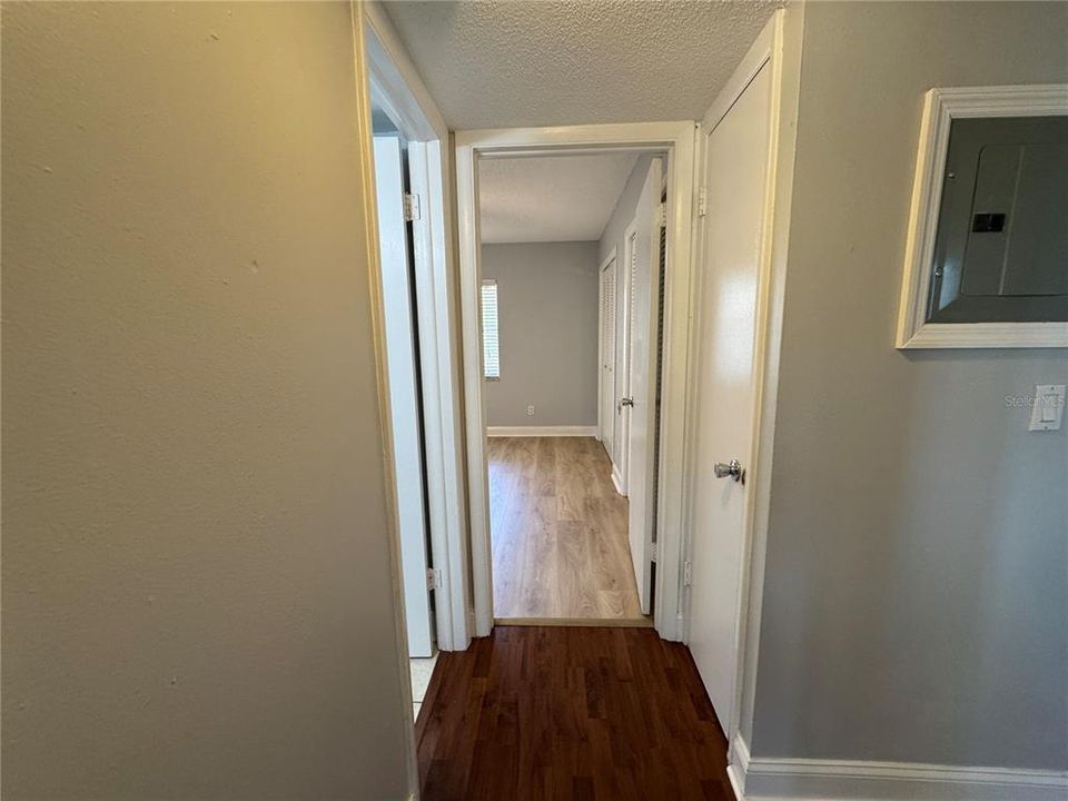 For Rent: $1,400 (2 beds, 1 baths, 810 Square Feet)
