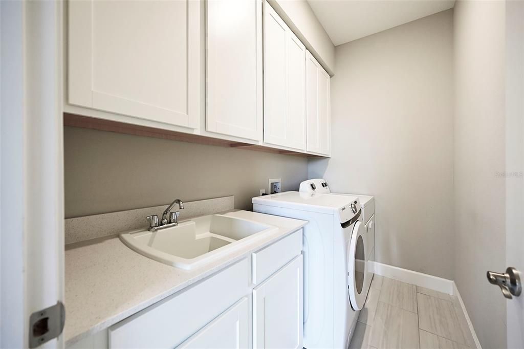 В аренду: $3,795 (4 спален, 2 ванн, 2858 Квадратных фут)