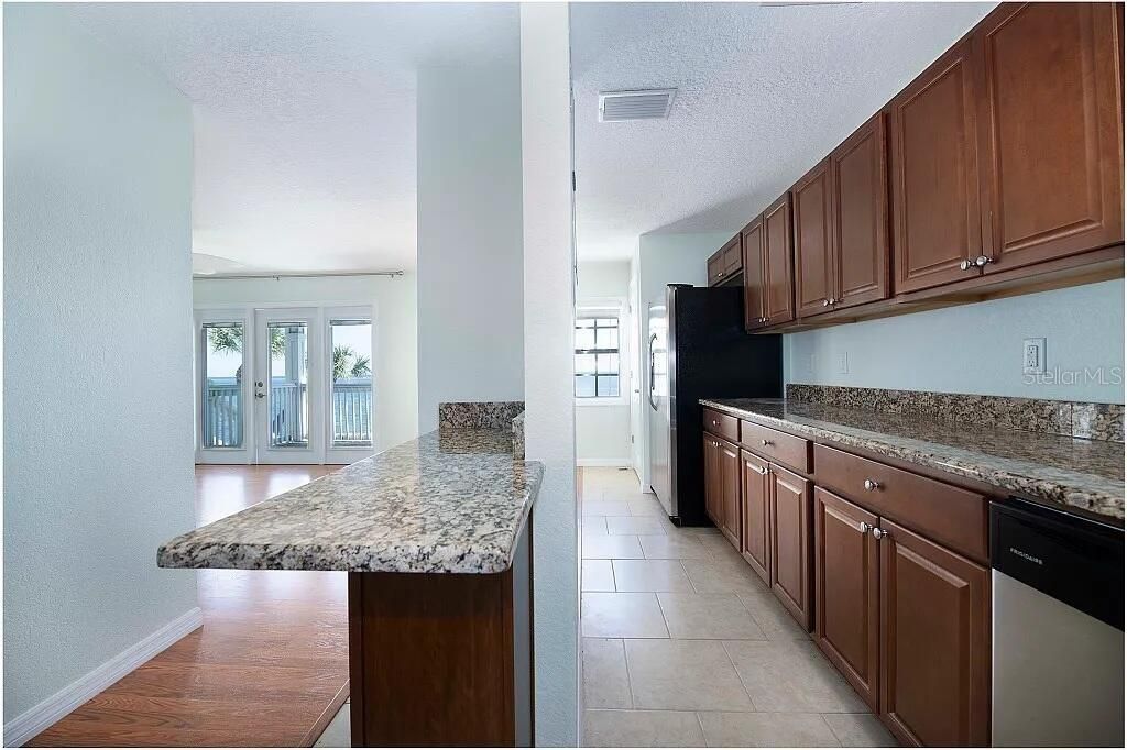En Venta: $285,000 (1 camas, 1 baños, 694 Pies cuadrados)
