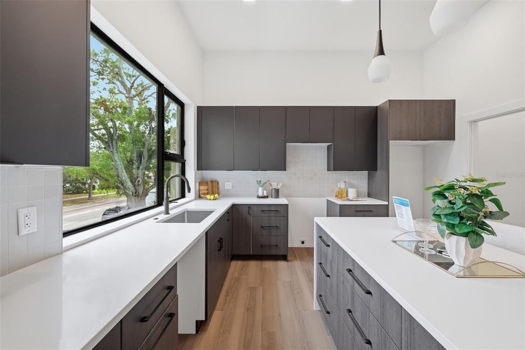 For Sale: $659,000 (2 beds, 2 baths, 1455 Square Feet)
