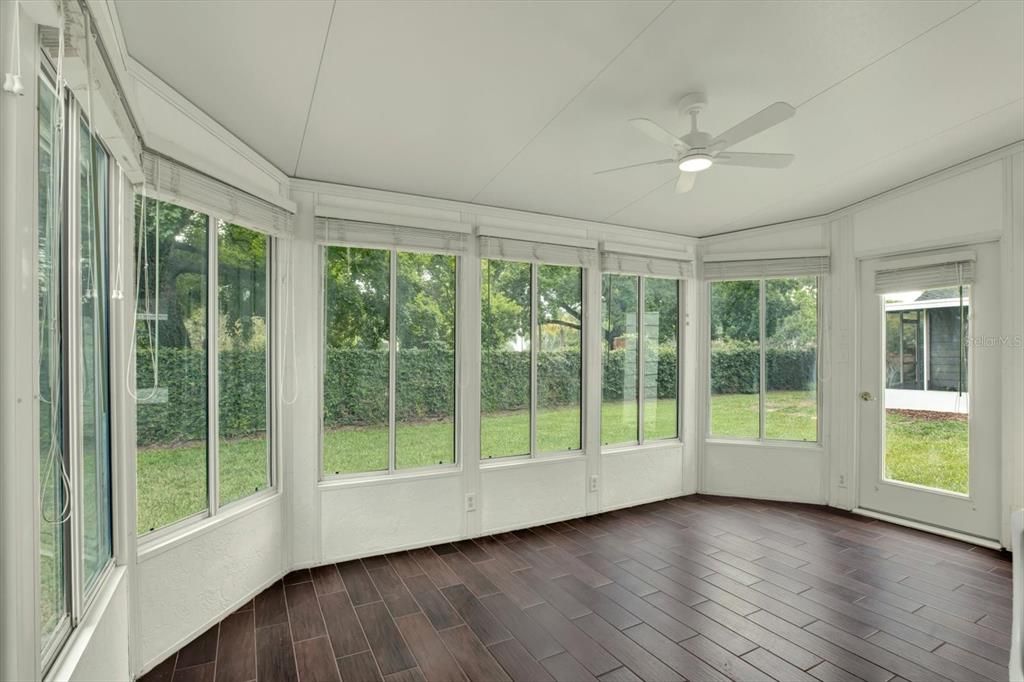 For Sale: $375,000 (3 beds, 2 baths, 1536 Square Feet)