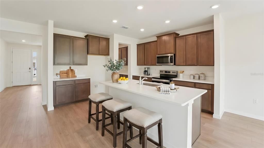 En Venta: $481,990 (4 camas, 3 baños, 3209 Pies cuadrados)
