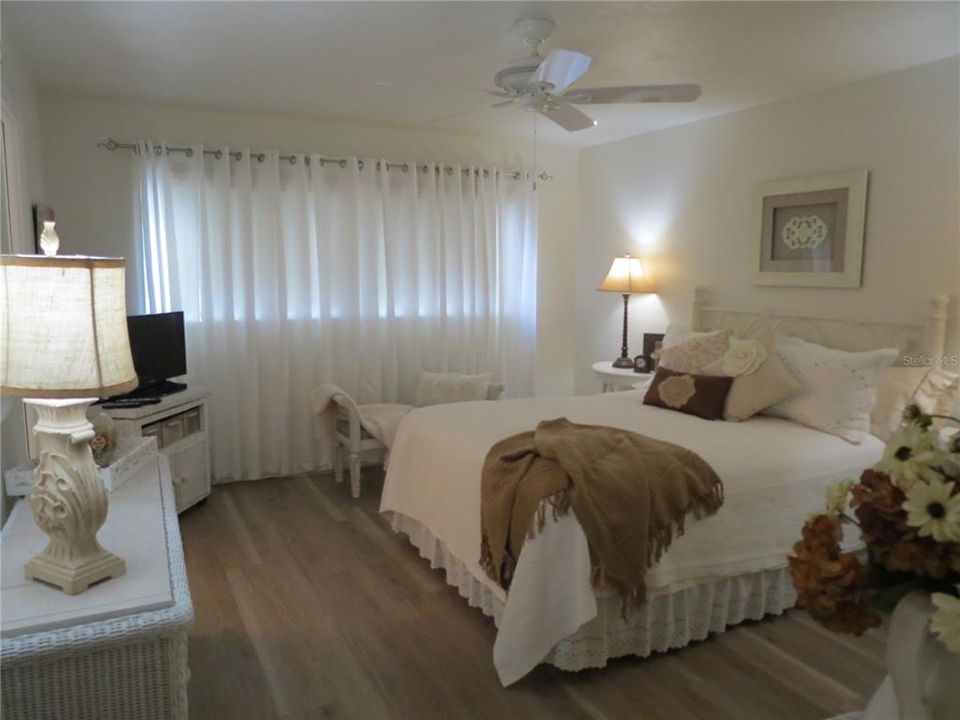 For Rent: $2,750 (1 beds, 1 baths, 647 Square Feet)