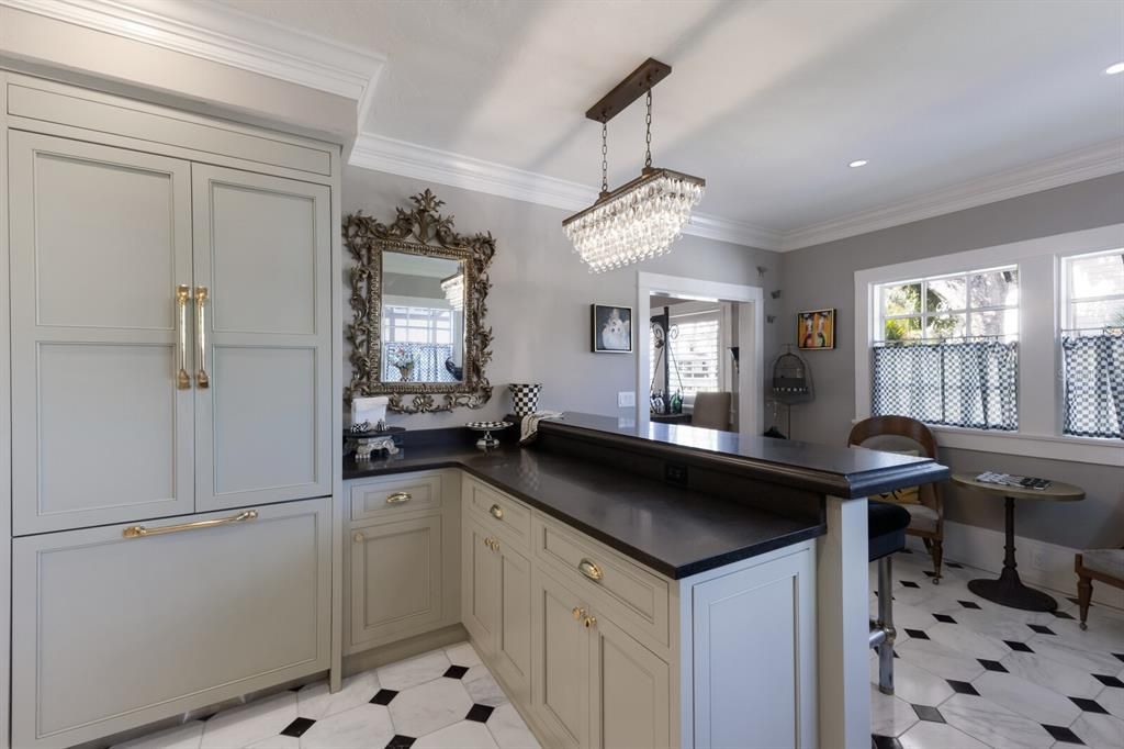 For Sale: $4,100,000 (4 beds, 3 baths, 4857 Square Feet)