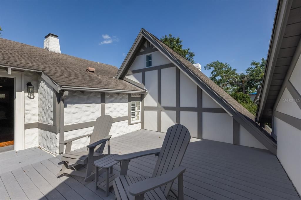 For Sale: $4,100,000 (4 beds, 3 baths, 4857 Square Feet)