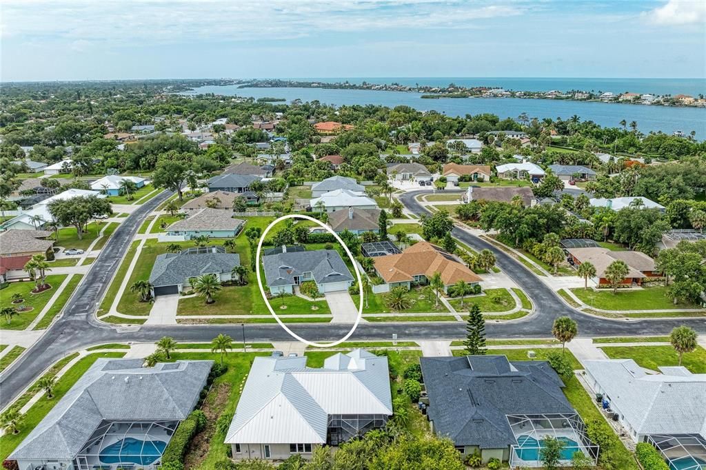 На продажу: $599,000 (3 спален, 2 ванн, 2073 Квадратных фут)