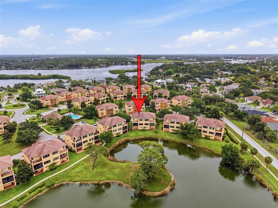 En Venta: $529,900 (3 camas, 3 baños, 2599 Pies cuadrados)