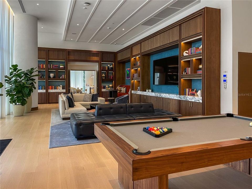 En Venta: $2,700,000 (3 camas, 2 baños, 2404 Pies cuadrados)