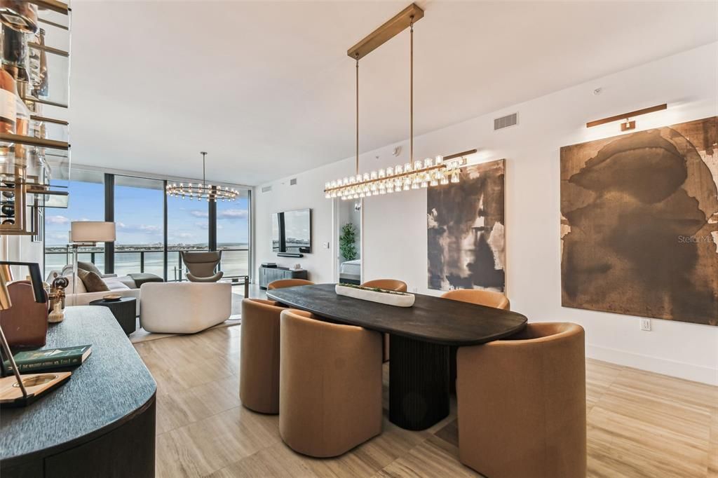 En Venta: $2,700,000 (3 camas, 2 baños, 2404 Pies cuadrados)