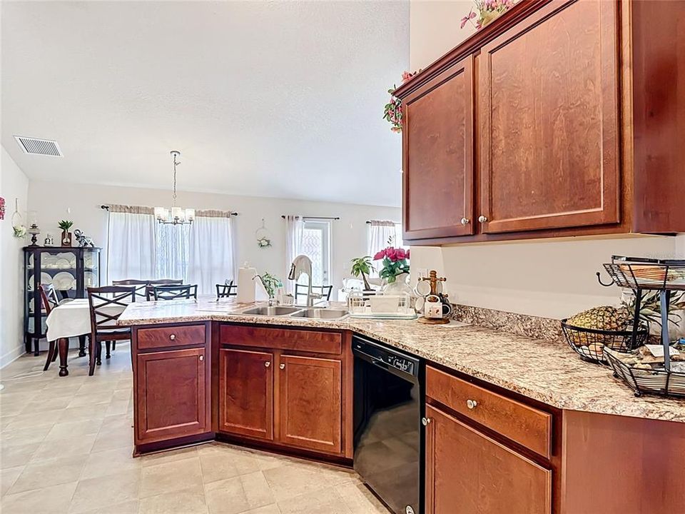 For Sale: $260,000 (4 beds, 2 baths, 1755 Square Feet)