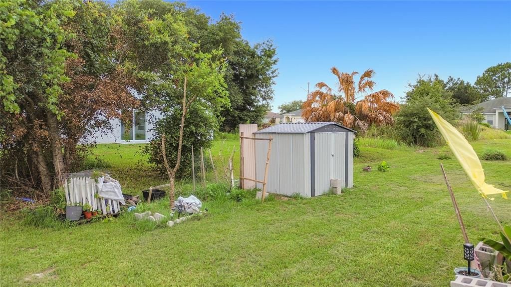 For Sale: $260,000 (4 beds, 2 baths, 1755 Square Feet)