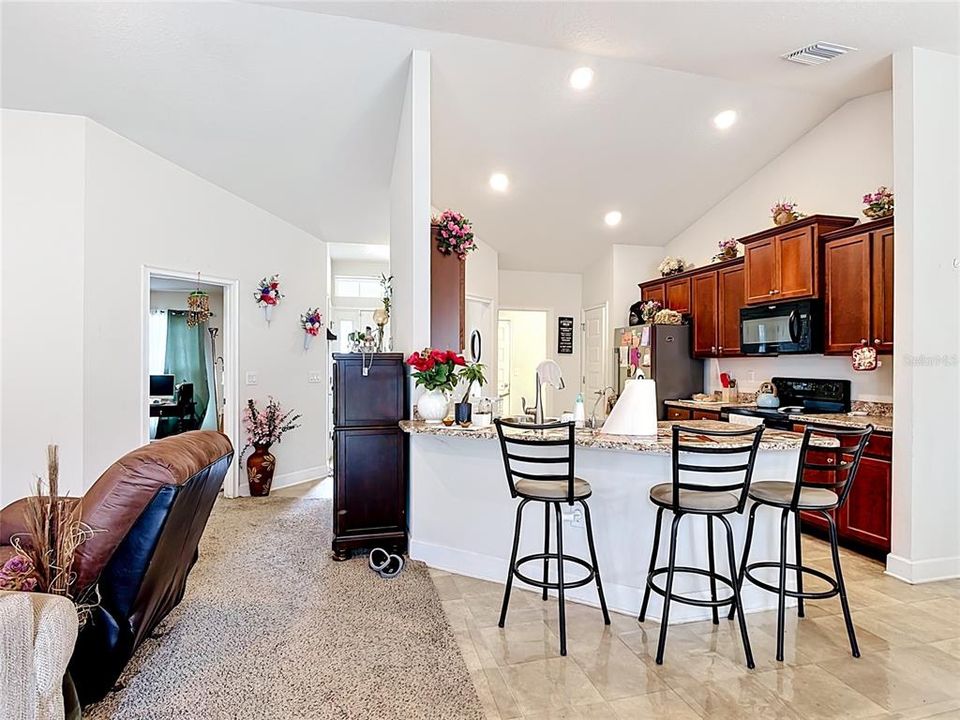 For Sale: $260,000 (4 beds, 2 baths, 1755 Square Feet)