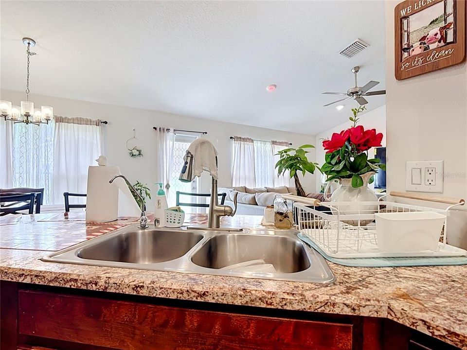 For Sale: $260,000 (4 beds, 2 baths, 1755 Square Feet)
