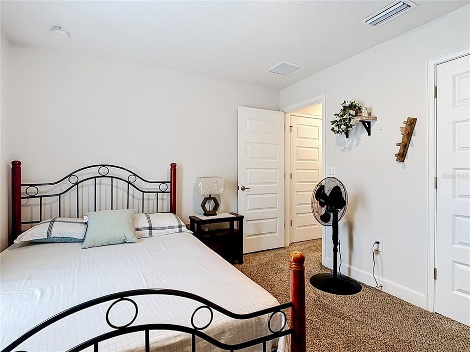 For Sale: $260,000 (4 beds, 2 baths, 1755 Square Feet)